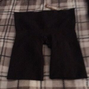 Black High-Waist Women’s Butt lifting short
